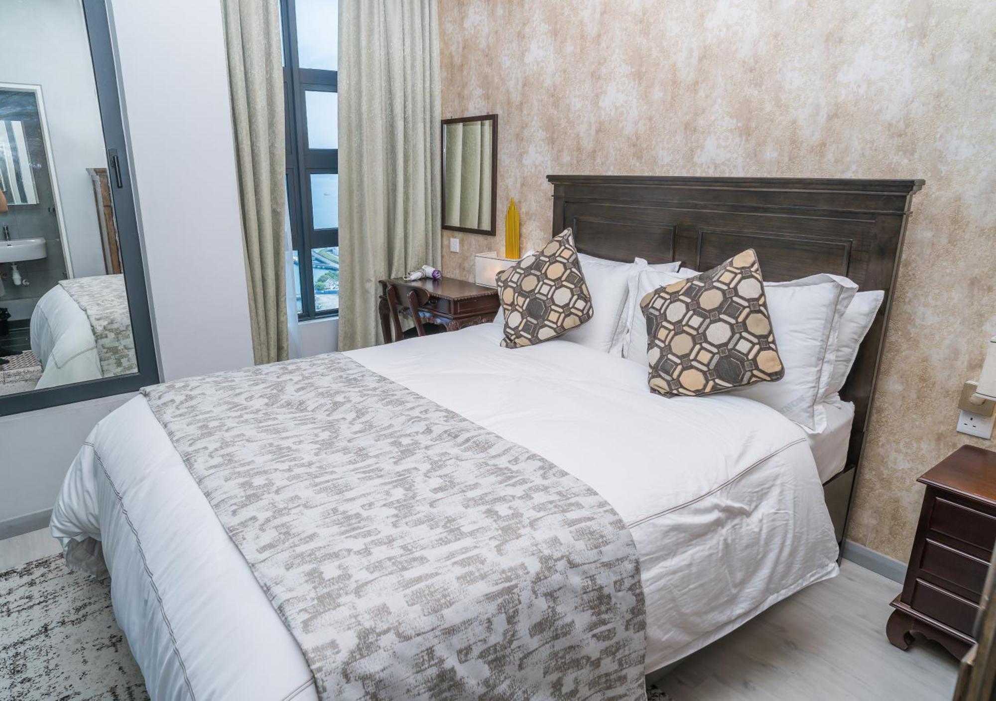 Petronella Suites Apartment @ Jesselton Quay Kota Kinabalu Buitenkant foto